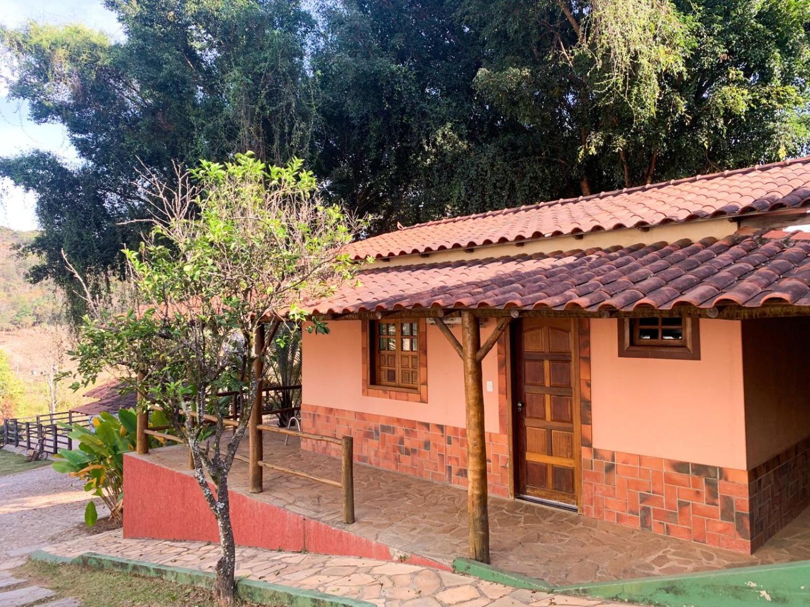 Hotel Fazenda Tucano Capim Branco Exterior photo